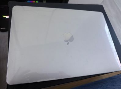 macbook air m1 2021