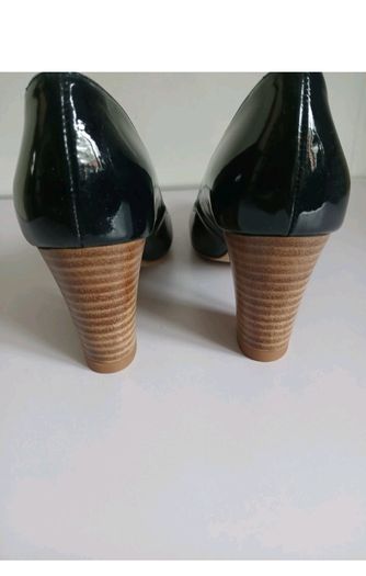 Xaira Black Patent Leather Court Shoes EU34 UK1 Block Heel Made in Spain BNIB  CAN POST