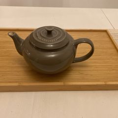 Le Creuset Tea Pot