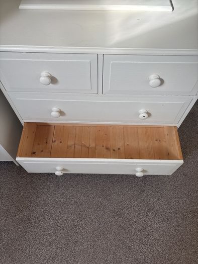 Dressing table