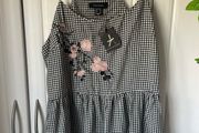 top Bnwt black &amp; white peplum top size 12
