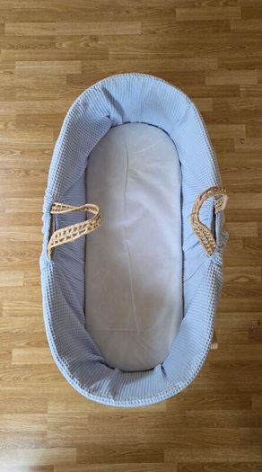 Moses Basket with Stand