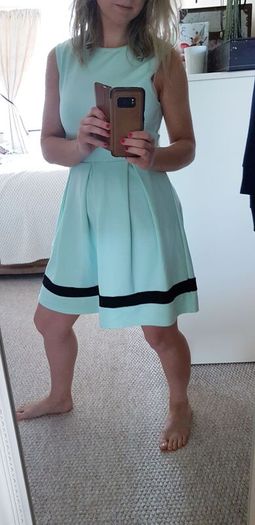 Pretty Dress- Size 8