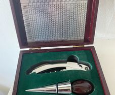 NEW-Bottle Opener & Stopper