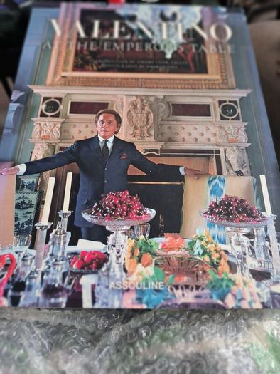 Assouline Valentino At the Emperor's Table