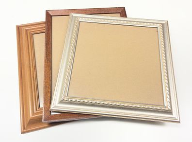 3 Vintage Style Frames