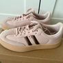 Ladies trainers Image 4