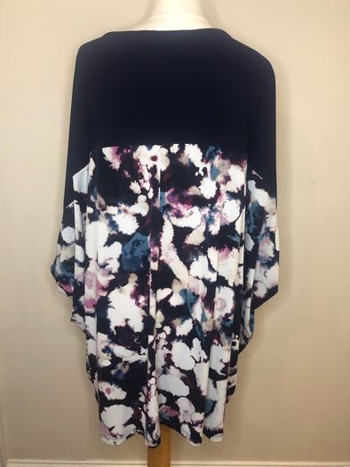 Nina Leonard navy/floral blouse (4XL)