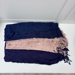 3x free pashminas