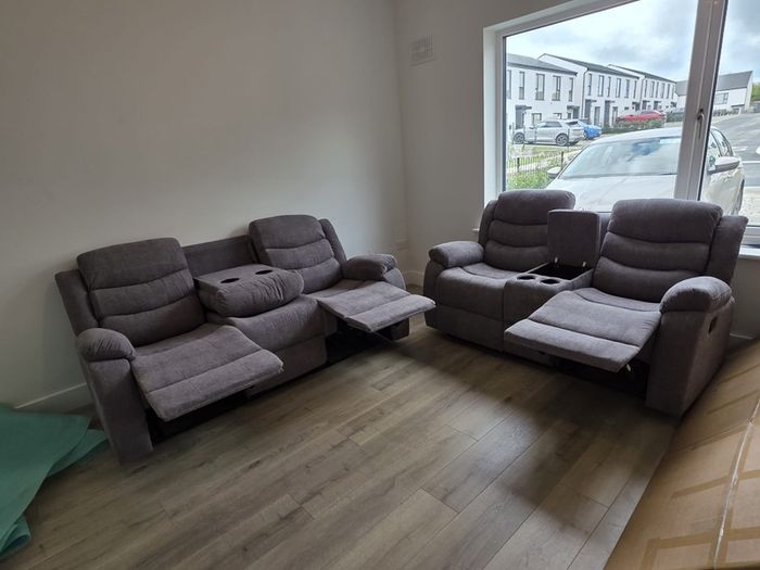 New Sorrento Full Recliner Sofa Sets