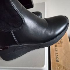 knee high boots