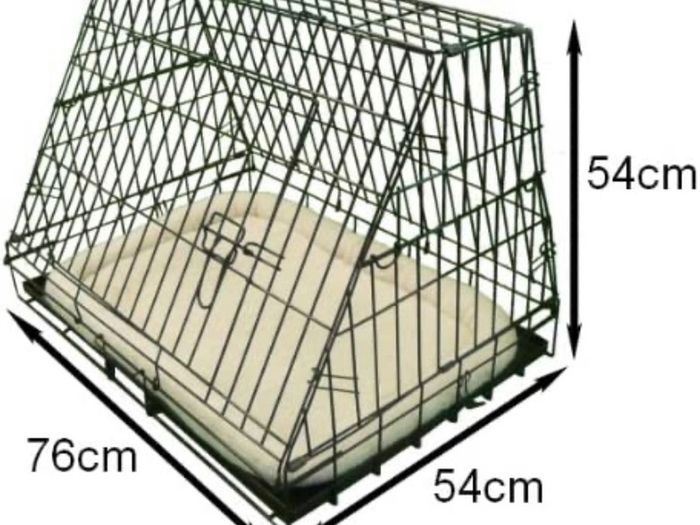 Deluxe Sloping Puppy Cage Medium 30 inch Black Folding Dog Crate with Non-Chew Metal Tray, Fleece and Slanted Front For Car (FREE POSTAGE)