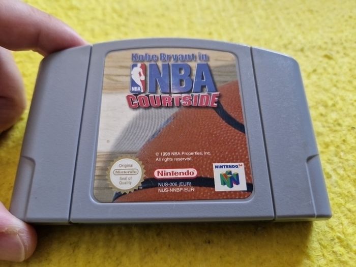 Kobe Bryant in  NBA Courtside N64  Nintendo 64 Games Original