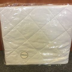 Single Mattress Protector x 3 NEW