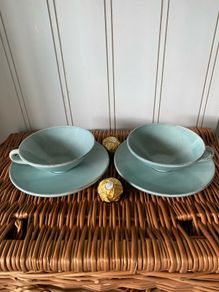 coffee cups & saucers