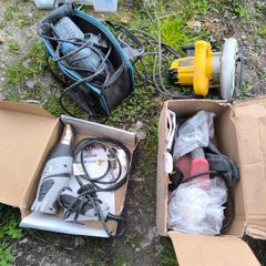 Various power tools sold as a set