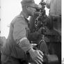 Ww2 artillery sight flak 88 and traversing crank for the German flak Image 9