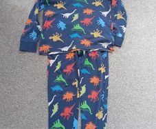 boy's pj . Age7