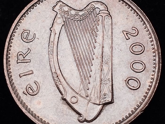 [#2592] - Ireland 2000 | Irish 10p | Ten Pence | Salmon | KM.29 | MS