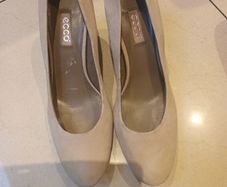 Ecco Suede Shoes.  S.40- 7. B.N.W.T