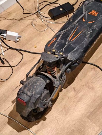 Kugoo G2 Master (New Brakes, Cable Line, Tires)