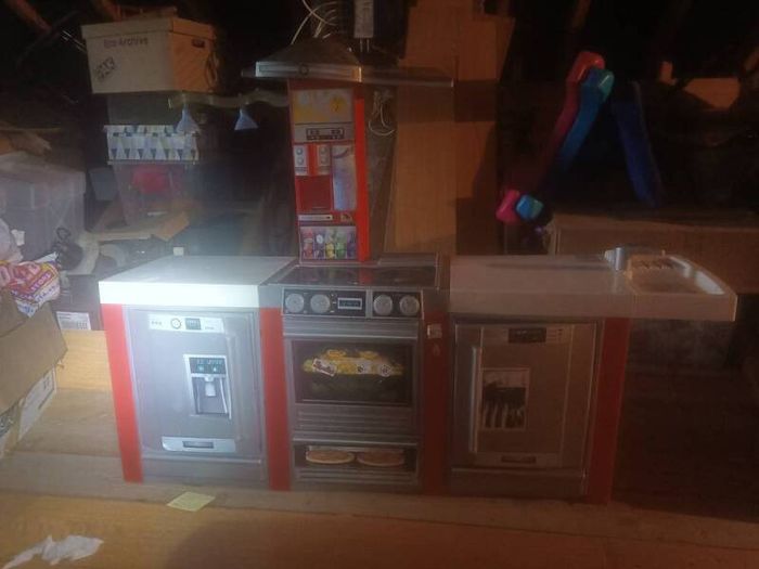 toy kitchen