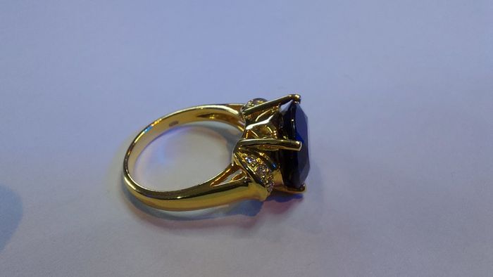 Royal Blue Sapphire Imitation 5.25 ct Gold plated Sterling silver 925
