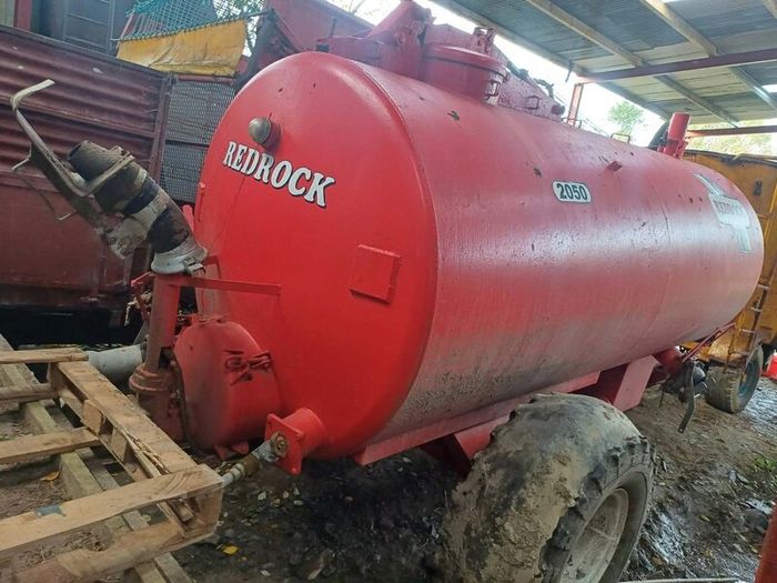 RedRock 2000 gallon tanker  forsale