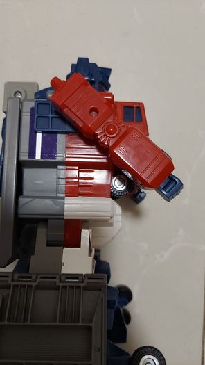 Transformer / toy Optimus GINRAI GOD