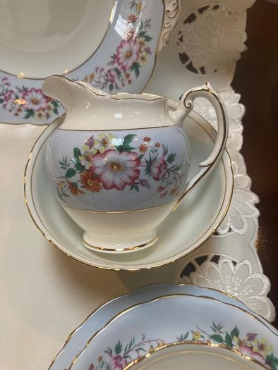 Royal Couldon tea set