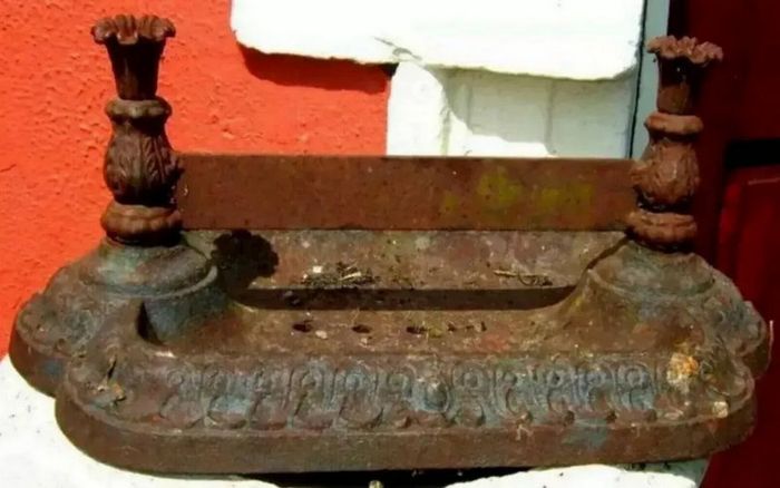 Vintage Cast Iron Boot Scraper