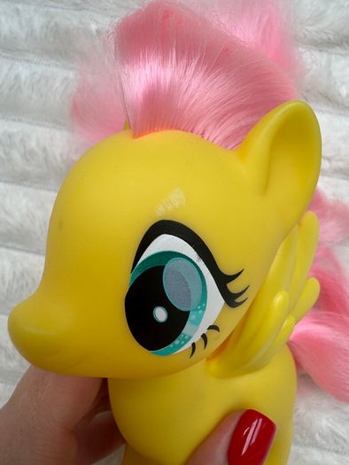 Hasbro My Little Pony Fluttershy Yellow Pink Butterfly Brushable G4 MLP 2016 Used Please see photos