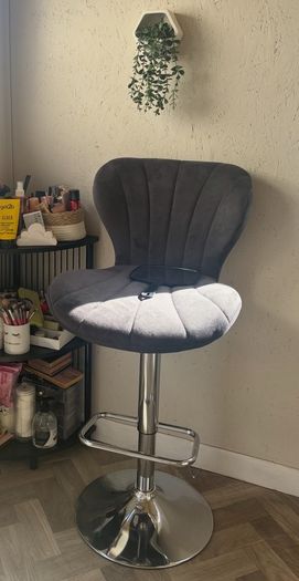 stool