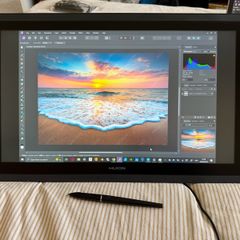 Huion KAMVAS GT-221 PRO HD graphics tablet