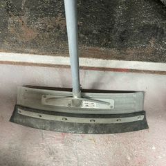 Floor squeegee