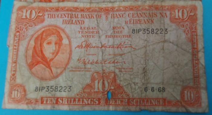 Irish 1968  X 5 Lavery ten shilling banknote in used condition