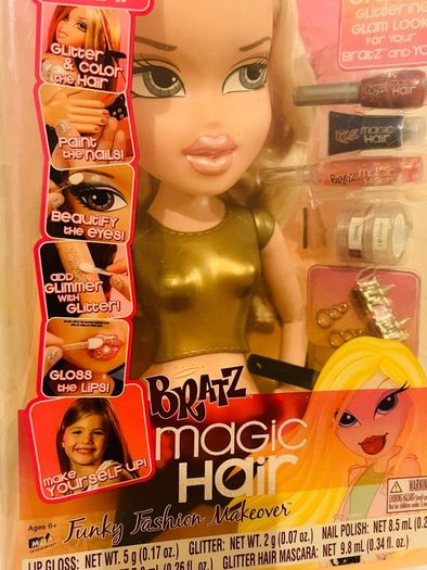 BRATZ dolls Yasmin and Cloe 6 in 1 Funky Fashion Makeover