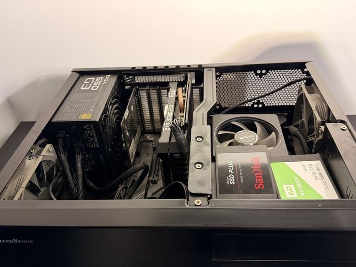 Gaming Desktop Pc Ryzen 7 3700x, Asus X570-plus GTX 1660 Ti, 32gb Ram, Nvme + SSDs