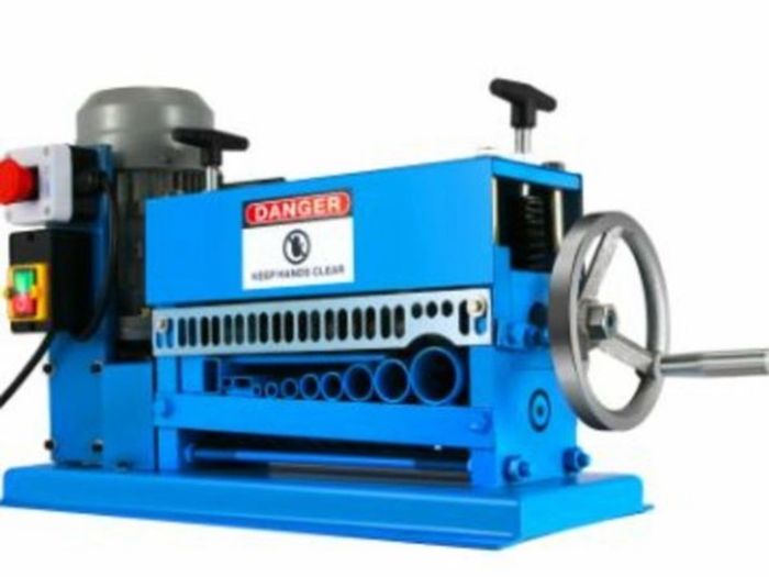 Electric Wire Stripping Machine 370W 1.5mm-40mm Cable Stripper Peeling W/ 11 Channels & 10 Blades Removing Plastic 220v new