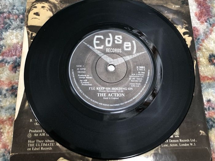 The Action - I'll Keep On Holding On (1981 reissue) 7"