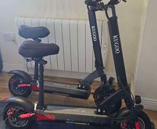 Kugoo Kirin M4 Pro E-Scooter with folding frame and fitted seat