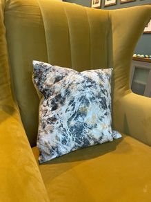Arm chair