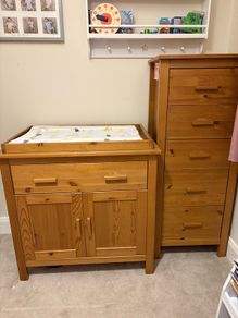 Nursery furniture set
