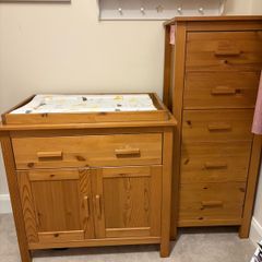 Nursery furniture set