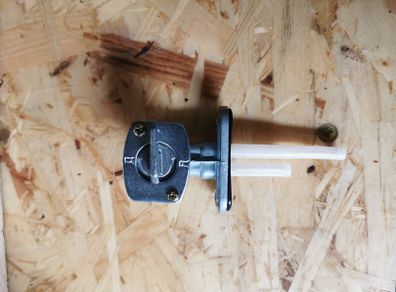 Motorcycle Fuel tank valve