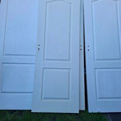Wooden doors x8 (one lot)