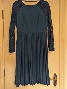 Amazing floral lace pleated midi dress