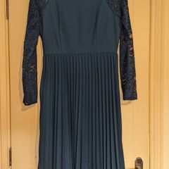 Amazing floral lace pleated midi dress