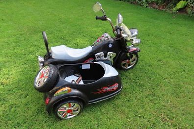 KIds Harley type Ride on with side car 12v (Spares or Repair)