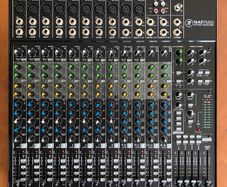 Mackie 1642VLZ4 16-Channel Mixer-Mint Condition
